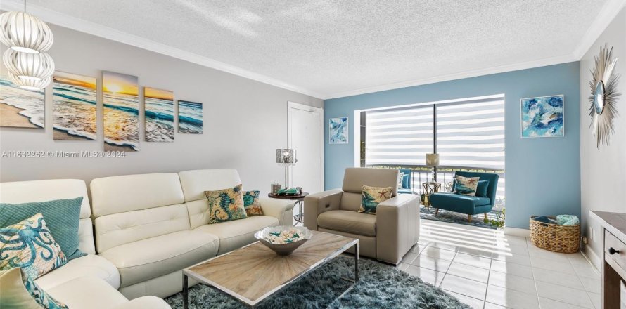 Condo in Fort Lauderdale, Florida, 2 bedrooms  № 1293377