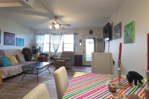 Copropriété à vendre à Deerfield Beach, Floride: 1 chambre, 55.56 m2 № 1011532 - photo 12