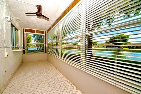 Condominio en venta en Tamarac, Florida, 2 dormitorios, 88.26 m2 № 1104128 - foto 3