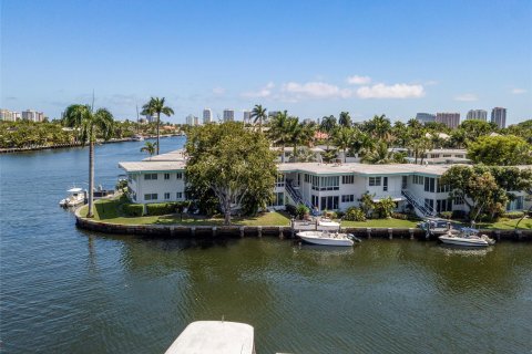 Copropriété à vendre à Fort Lauderdale, Floride: 4 chambres, 441.29 m2 № 972717 - photo 6