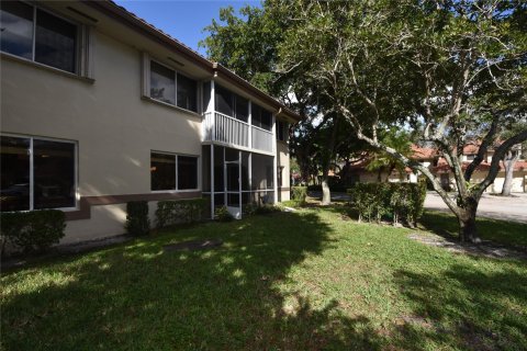 Copropriété à vendre à Plantation, Floride: 3 chambres, 139.73 m2 № 856237 - photo 8