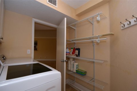 Condo in Plantation, Florida, 3 bedrooms  № 856237 - photo 9