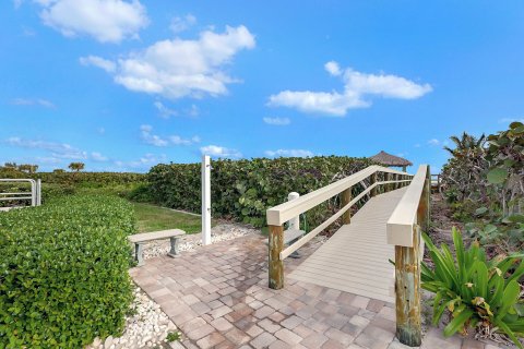 Copropriété à vendre à Hutchinson Island South, Floride: 2 chambres, 116.22 m2 № 970670 - photo 16