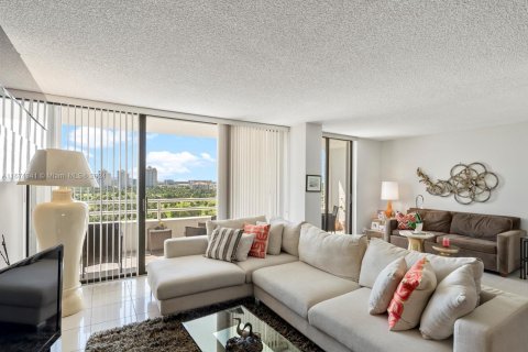 Condo in Aventura, Florida, 2 bedrooms  № 1391822 - photo 2