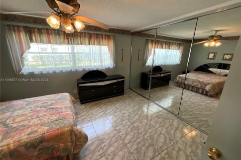 Copropriété à vendre à Lauderdale Lakes, Floride: 2 chambres, 87.7 m2 № 1207246 - photo 12