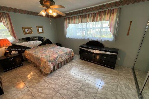 Copropriété à vendre à Lauderdale Lakes, Floride: 2 chambres, 87.7 m2 № 1207246 - photo 13