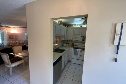 Copropriété à vendre à Lauderdale Lakes, Floride: 2 chambres, 87.7 m2 № 1207246 - photo 20