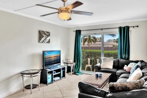 Condominio en venta en Wilton Manors, Florida, 1 dormitorio, 65.03 m2 № 930036 - foto 18
