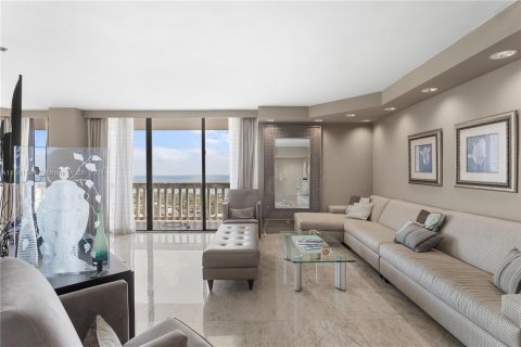 Condo in Aventura, Florida, 2 bedrooms  № 1220593 - photo 3