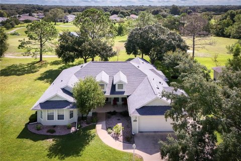 Villa ou maison à vendre à Lady Lake, Floride: 3 chambres, 213.4 m2 № 1342117 - photo 1