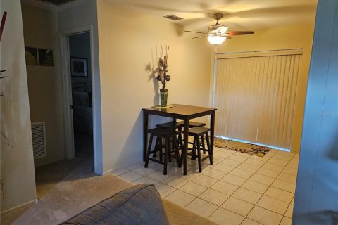 Condo in Fort Myers, Florida, 2 bedrooms  № 844864 - photo 5