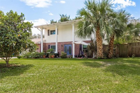 Villa ou maison à vendre à Tampa, Floride: 4 chambres, 186.73 m2 № 1339377 - photo 1