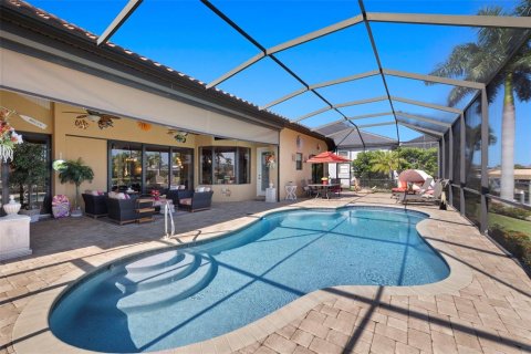 Casa en venta en Cape Coral, Florida, 3 dormitorios, 213.21 m2 № 1336744 - foto 28