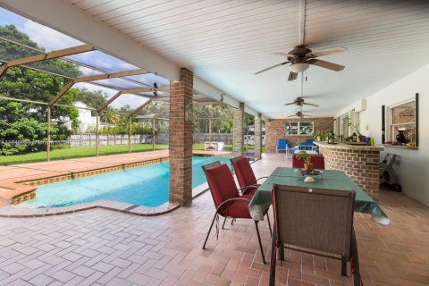 Casa en venta en Palmetto Bay, Florida, 5 dormitorios, 276.85 m2 № 1328812 - foto 15