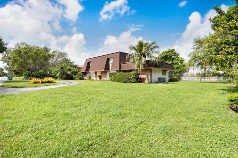 Villa ou maison à vendre à Palmetto Bay, Floride: 5 chambres, 276.85 m2 № 1328812 - photo 2