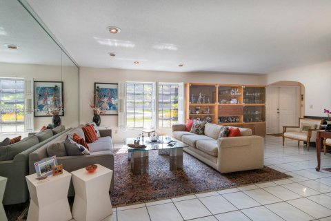 Villa ou maison à vendre à Palmetto Bay, Floride: 5 chambres, 276.85 m2 № 1328812 - photo 6