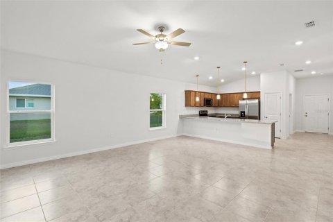 Casa en venta en Lehigh Acres, Florida, 4 dormitorios, 157.1 m2 № 1088510 - foto 7