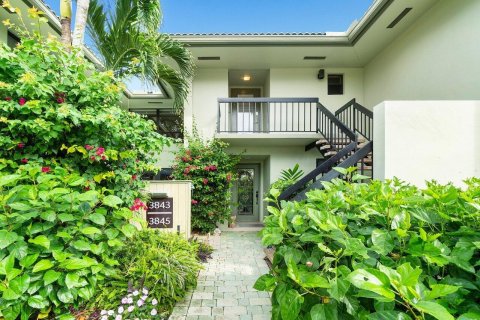 Copropriété à vendre à Boynton Beach, Floride: 2 chambres, 161.37 m2 № 884517 - photo 2