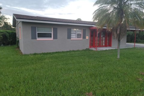 Propiedad comercial en venta en Orlando, Florida, 154.96 m2 № 1386737 - foto 2