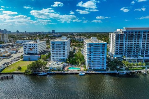 Condo in Fort Lauderdale, Florida, 2 bedrooms  № 1005350 - photo 5