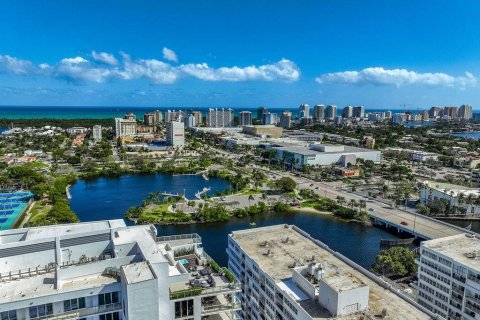 Condo in Fort Lauderdale, Florida, 2 bedrooms  № 1005350 - photo 4