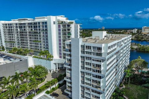 Condo in Fort Lauderdale, Florida, 2 bedrooms  № 1005350 - photo 7