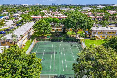 Condo in Oakland Park, Florida, 2 bedrooms  № 1325214 - photo 5