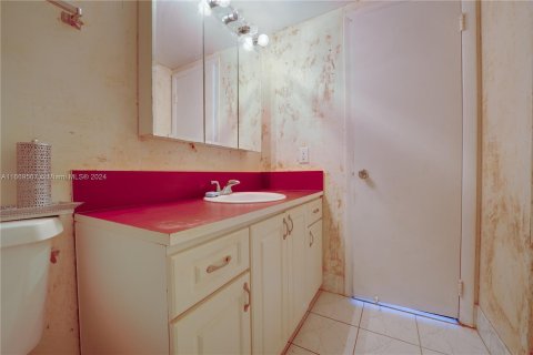 Copropriété à vendre à Miami, Floride: 1 chambre, 78.04 m2 № 1388214 - photo 13