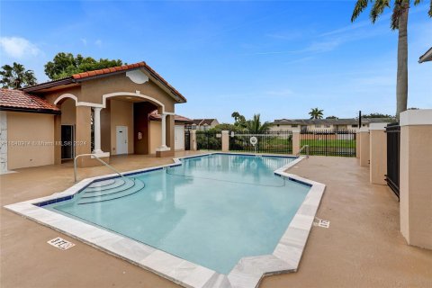 Copropriété à vendre à Miami, Floride: 3 chambres, 106.84 m2 № 1316612 - photo 21