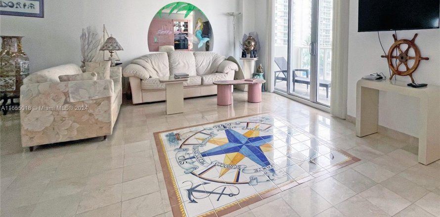 Condo in Miami Beach, Florida, 1 bedroom  № 1358573