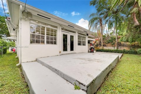 Villa ou maison à vendre à Coral Gables, Floride: 3 chambres, 158.03 m2 № 1358572 - photo 18