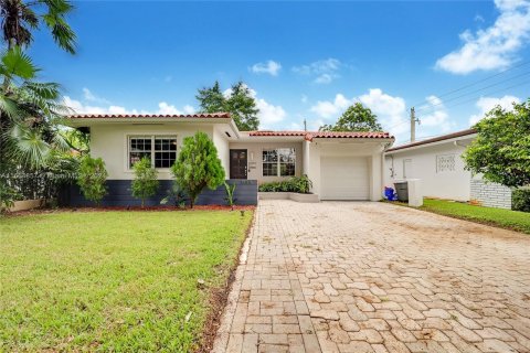 Villa ou maison à vendre à Coral Gables, Floride: 3 chambres, 158.03 m2 № 1358572 - photo 16