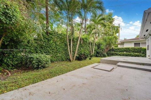 Villa ou maison à vendre à Coral Gables, Floride: 3 chambres, 158.03 m2 № 1358572 - photo 15