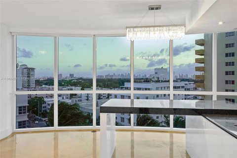 Condominio en venta en Miami Beach, Florida, 3 dormitorios, 169.45 m2 № 1117402 - foto 22