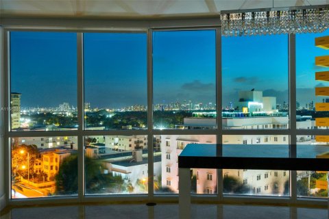 Condominio en venta en Miami Beach, Florida, 3 dormitorios, 169.45 m2 № 1117402 - foto 21