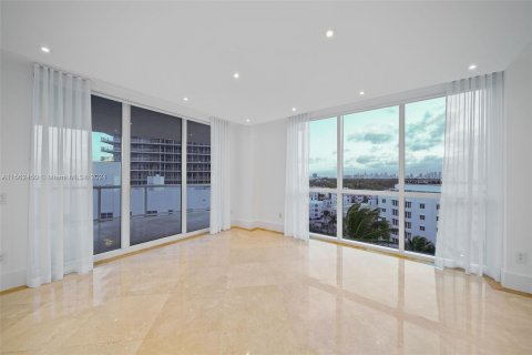 Condominio en venta en Miami Beach, Florida, 3 dormitorios, 169.45 m2 № 1117402 - foto 26