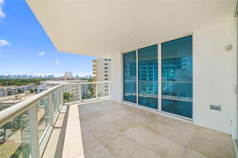 Condominio en venta en Miami Beach, Florida, 3 dormitorios, 169.45 m2 № 1117402 - foto 20