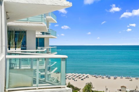 Condominio en venta en Miami Beach, Florida, 3 dormitorios, 169.45 m2 № 1117402 - foto 18