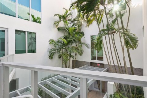 Condominio en venta en Delray Beach, Florida, 4 dormitorios, 309.46 m2 № 777291 - foto 8