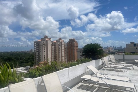 Condominio en alquiler en Coral Gables, Florida, 41.81 m2 № 1356959 - foto 26