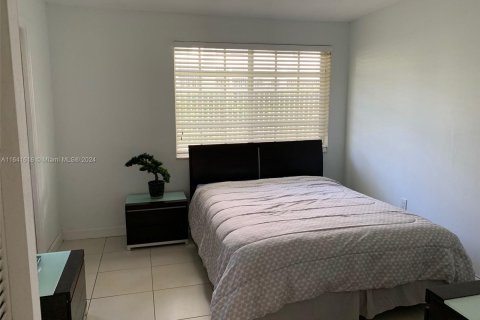 Copropriété à louer à Miami Beach, Floride: 1 chambre, 39.02 m2 № 1356957 - photo 2