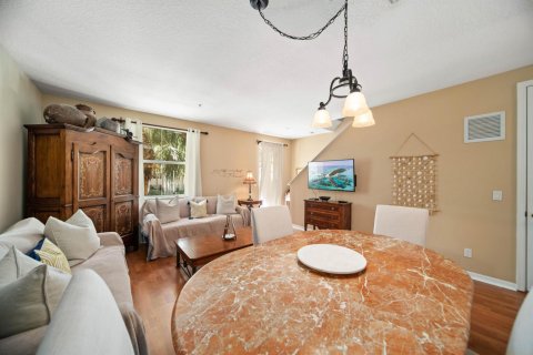 Townhouse in Jupiter, Florida 4 bedrooms, 180.04 sq.m. № 730614 - photo 22
