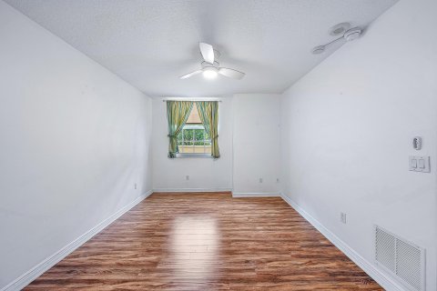 Copropriété à vendre à West Palm Beach, Floride: 2 chambres, 104.98 m2 № 747968 - photo 15