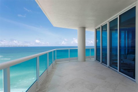 Condominio en venta en Miami Beach, Florida, 4 dormitorios, 405.98 m2 № 1315589 - foto 22