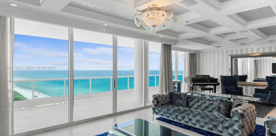 Condominio en Miami Beach, Florida, 4 dormitorios  № 1315589