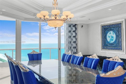 Condominio en venta en Miami Beach, Florida, 4 dormitorios, 405.98 m2 № 1315589 - foto 12