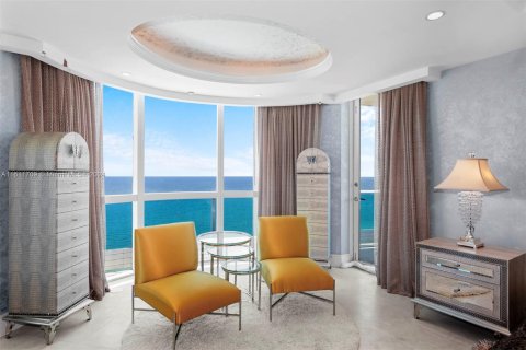 Condominio en venta en Miami Beach, Florida, 4 dormitorios, 405.98 m2 № 1315589 - foto 17