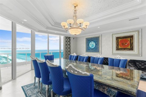 Condominio en venta en Miami Beach, Florida, 4 dormitorios, 405.98 m2 № 1315589 - foto 13