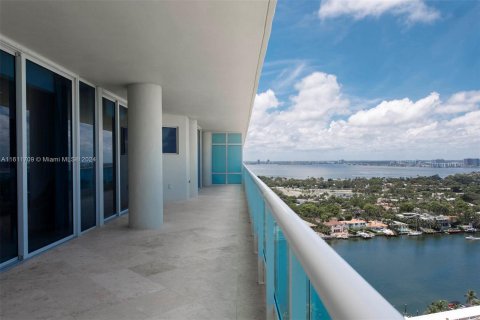 Condominio en venta en Miami Beach, Florida, 4 dormitorios, 405.98 m2 № 1315589 - foto 24