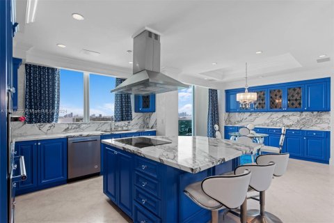 Condominio en venta en Miami Beach, Florida, 4 dormitorios, 405.98 m2 № 1315589 - foto 9